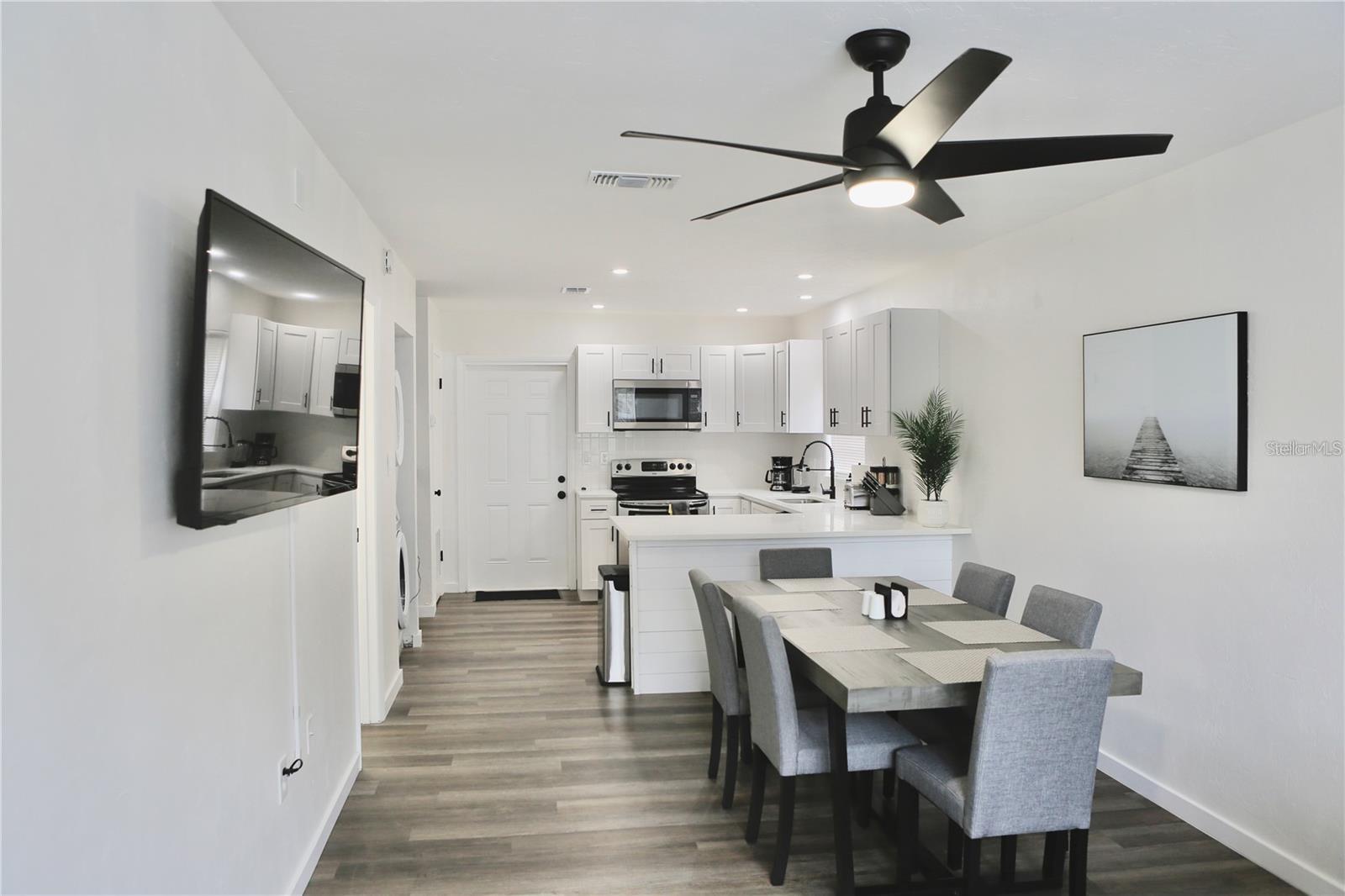 Image 4 of 23 For 3308 26th Way B