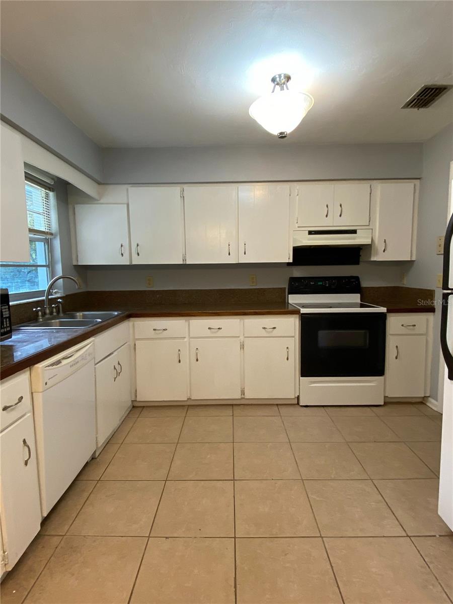 Image 16 of 22 For 253 3rd Avenue