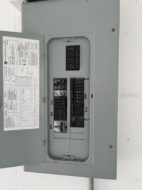 Image 6 of 8 For 17071 127th Avenue