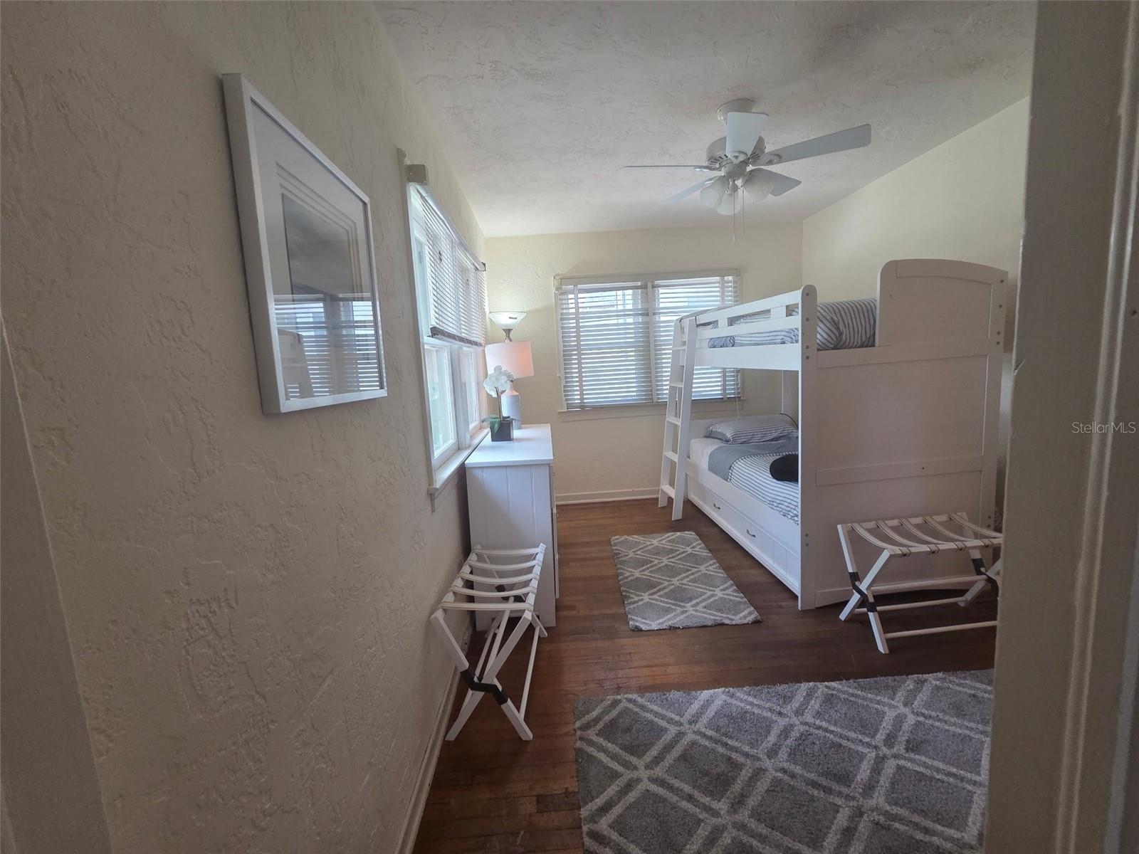 Image 8 of 20 For 2032 3rd Avenue