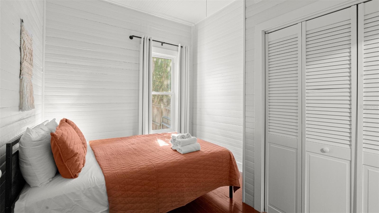 Image 17 of 35 For 101 9th Street