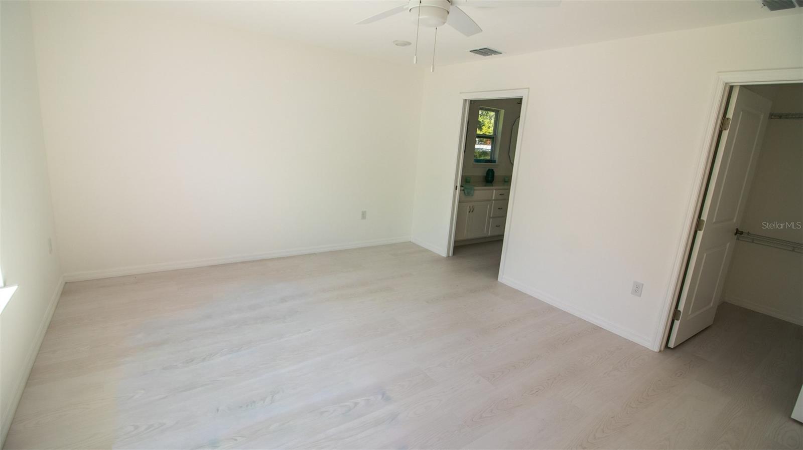 Image 23 of 50 For 103 Magnolia Street