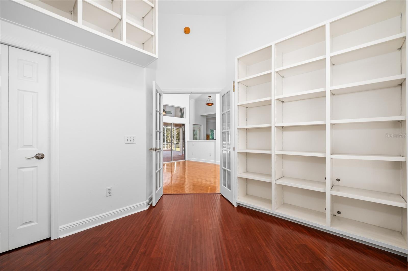 Image 17 of 61 For 12119 122nd Terrace