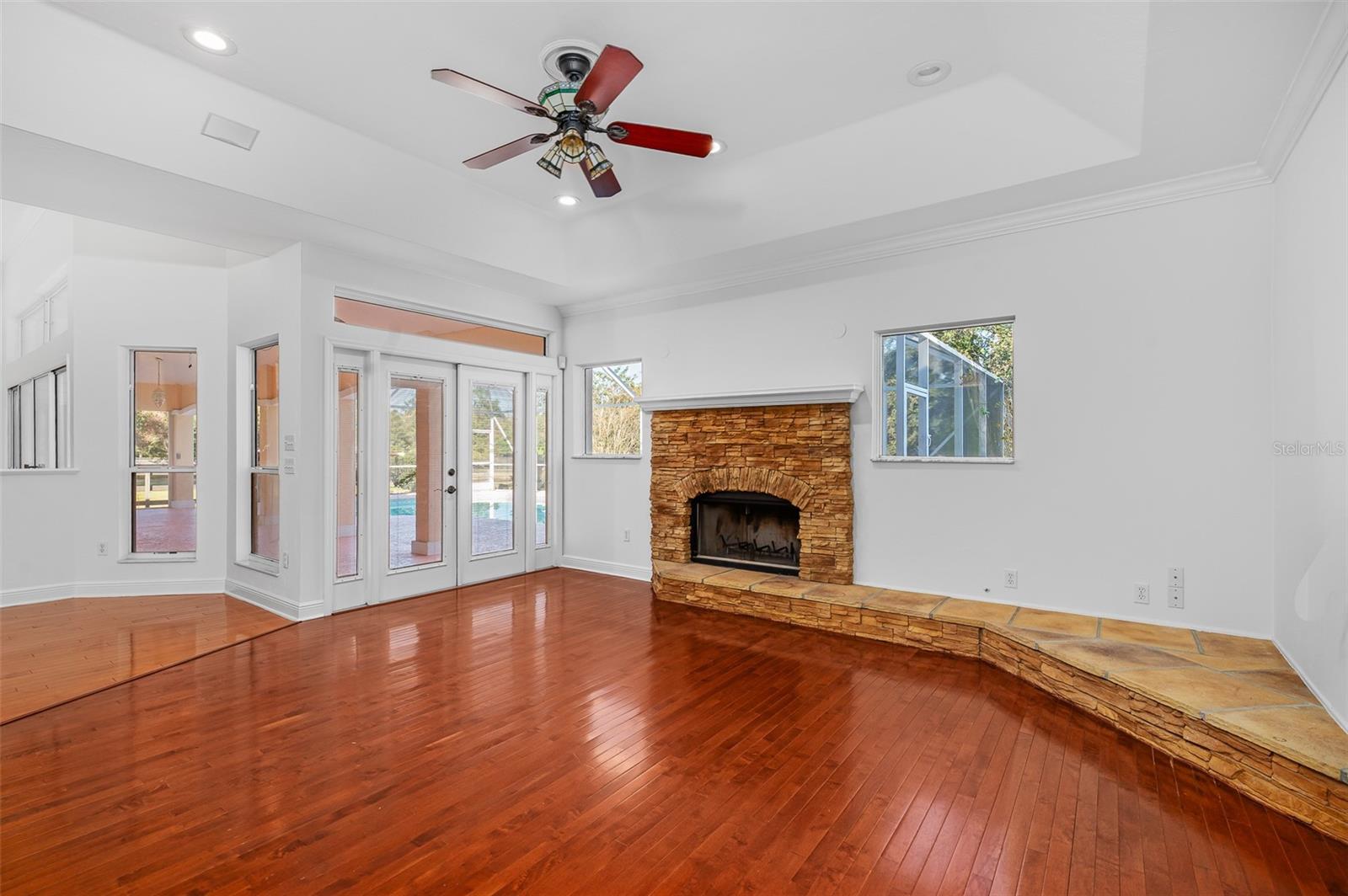 Image 25 of 61 For 12119 122nd Terrace