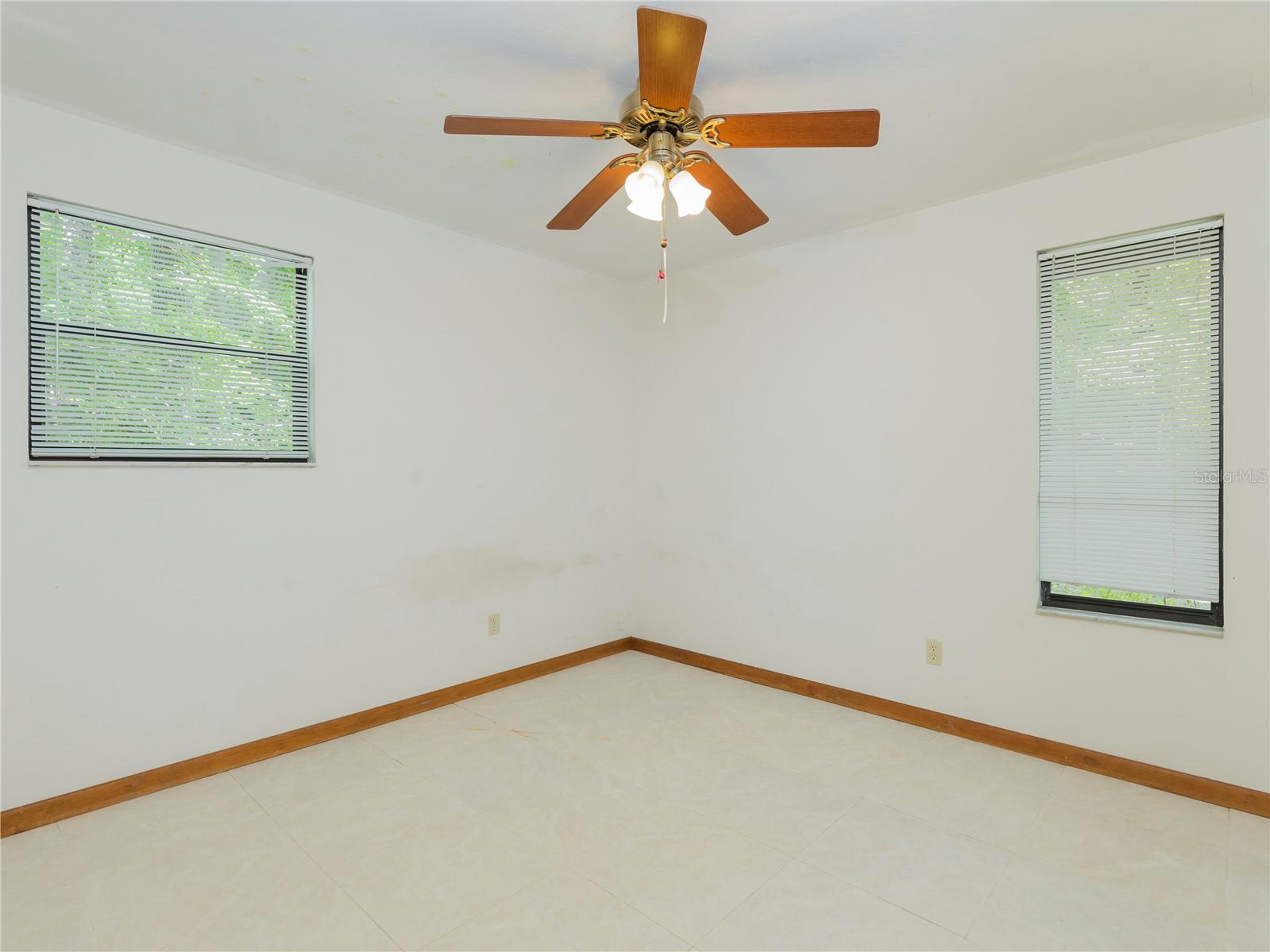 Image 9 of 12 For 6112 52nd Terrace