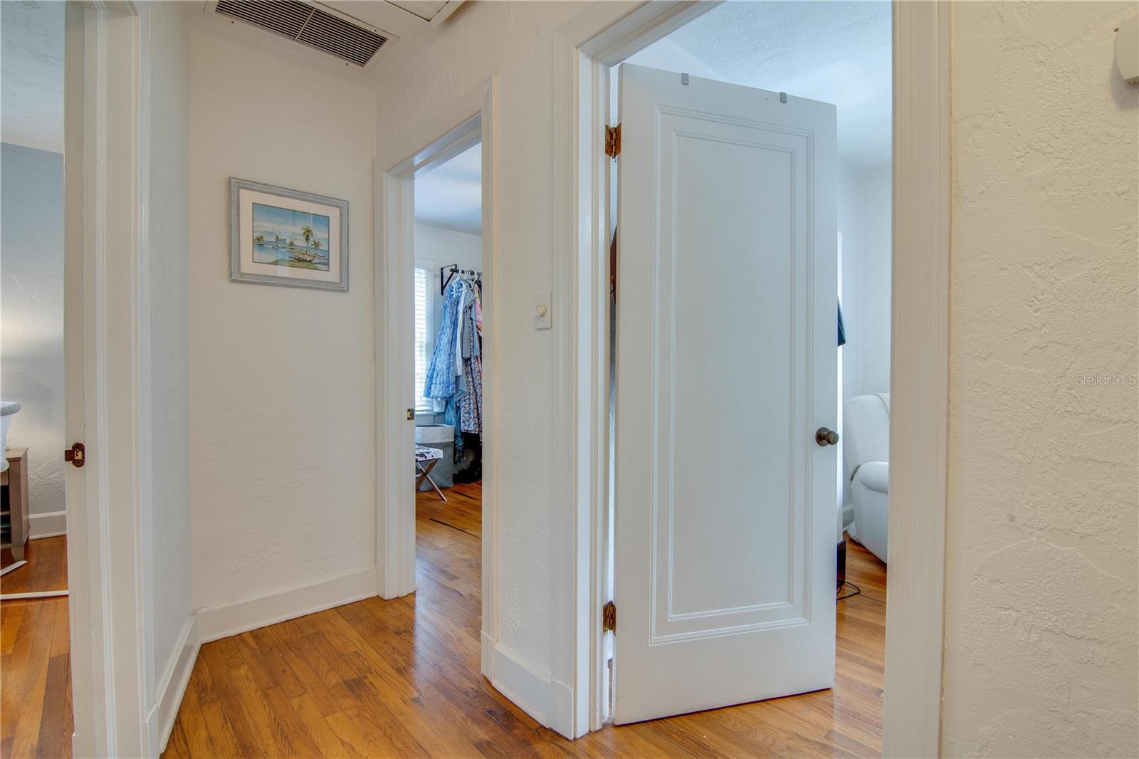 Image 12 of 32 For 407 8th Street