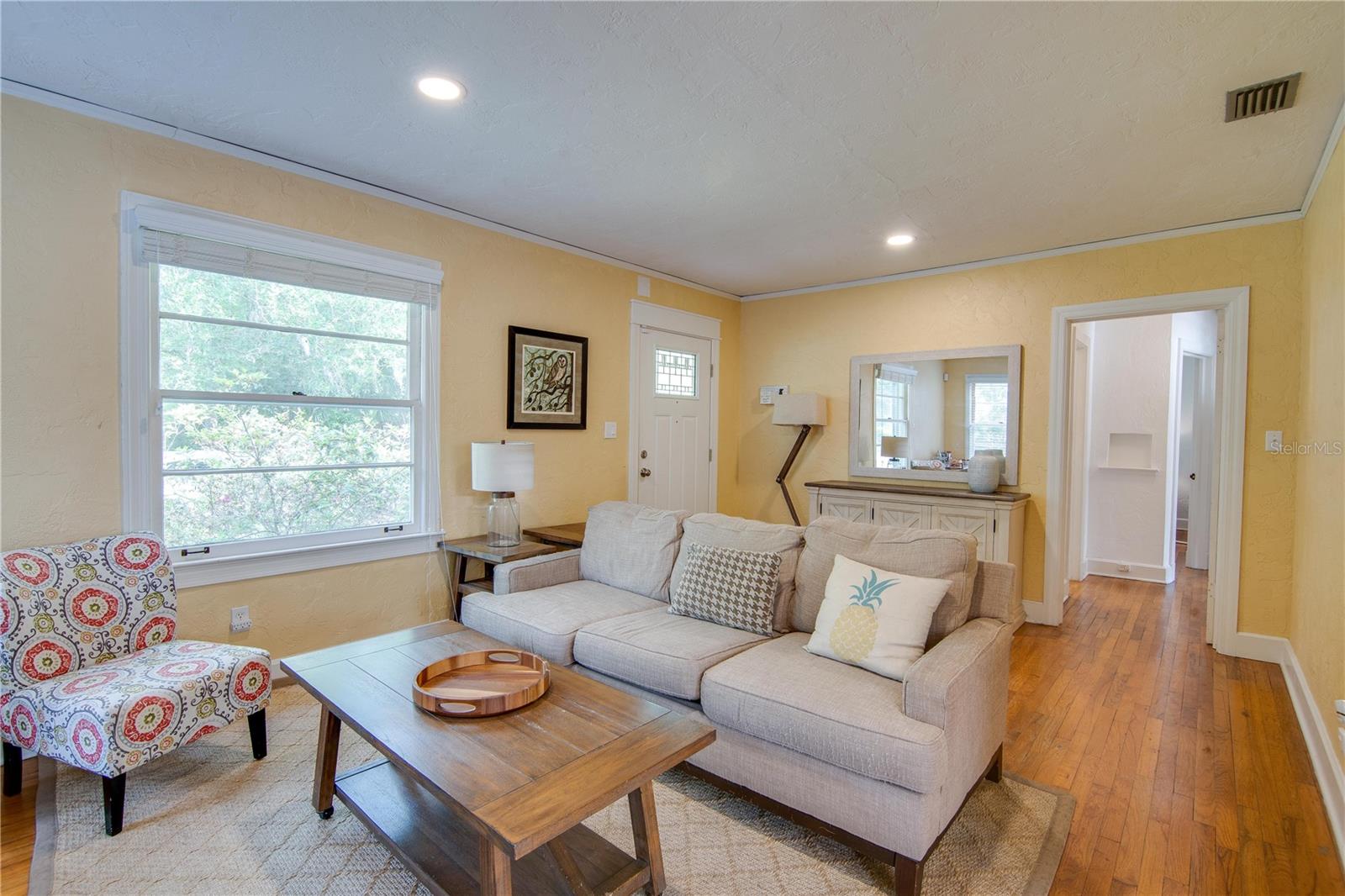 Image 7 of 32 For 407 8th Street