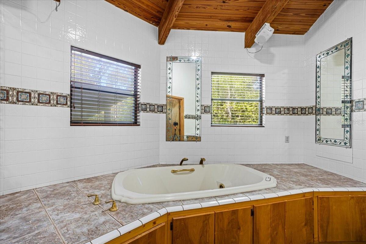 Image 33 of 57 For 6725 68th Drive