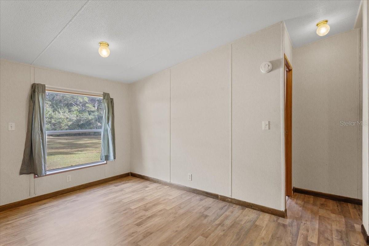 Image 19 of 38 For 9051 125th Lane