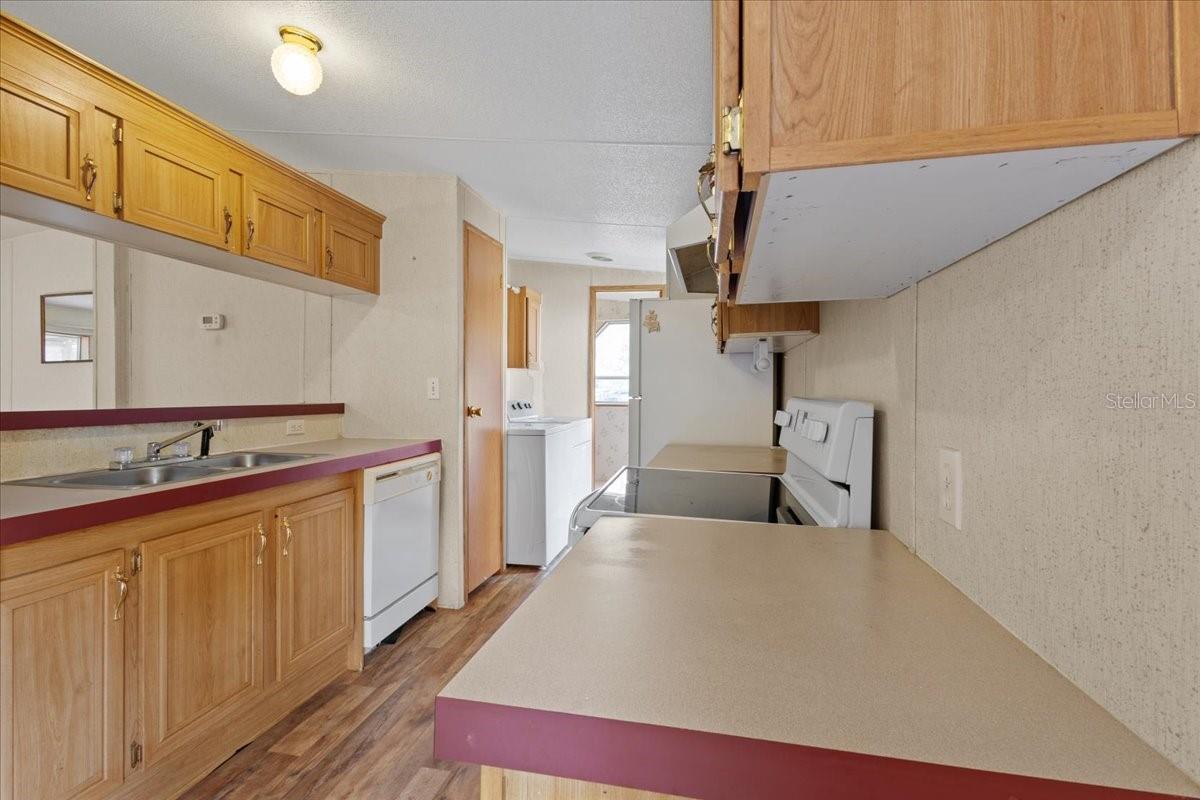 Image 8 of 38 For 9051 125th Lane