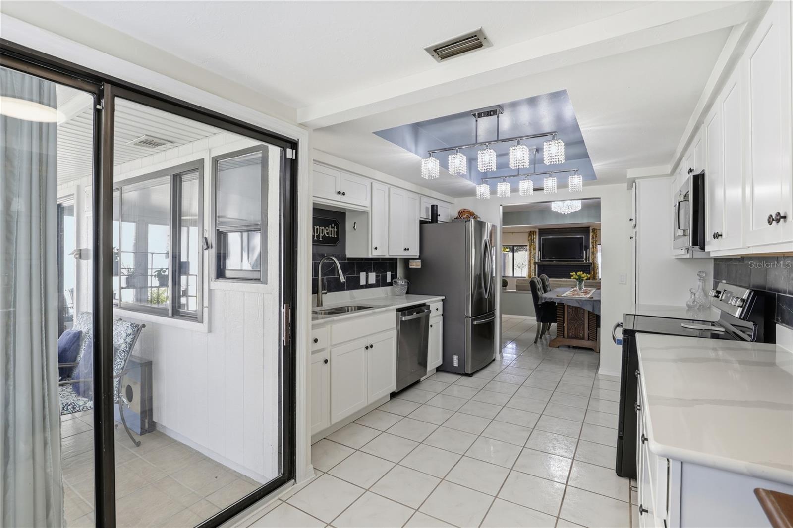 Image 10 of 38 For 3806 17th Street