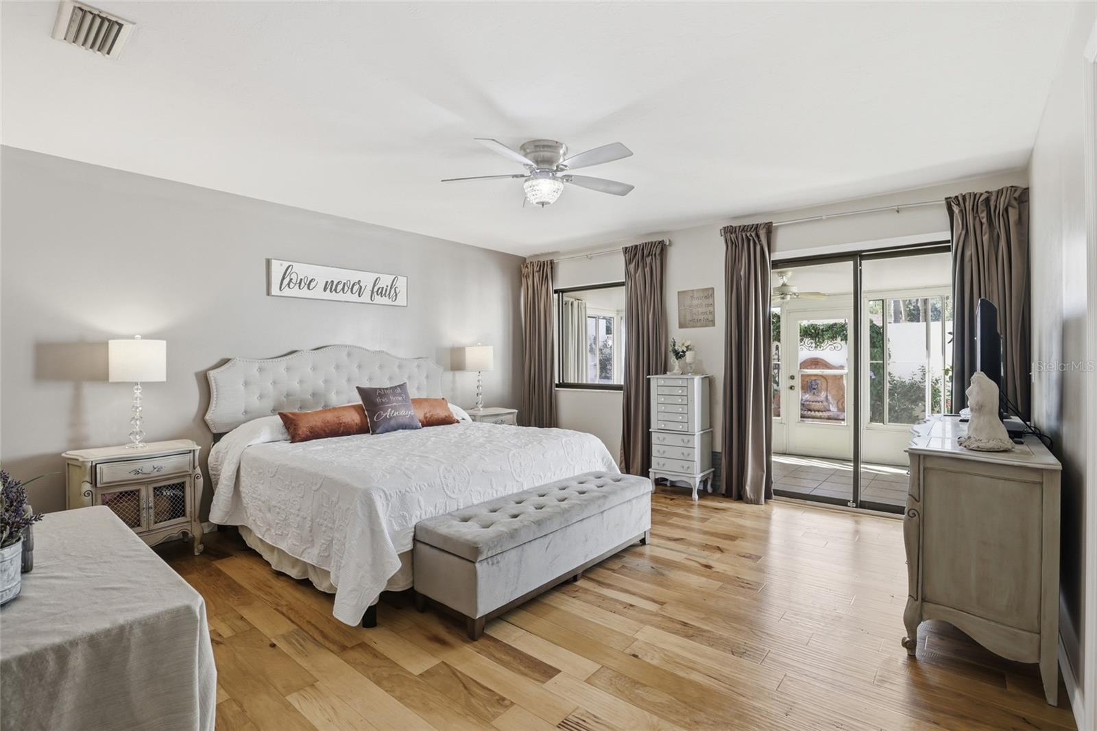 Image 11 of 38 For 3806 17th Street