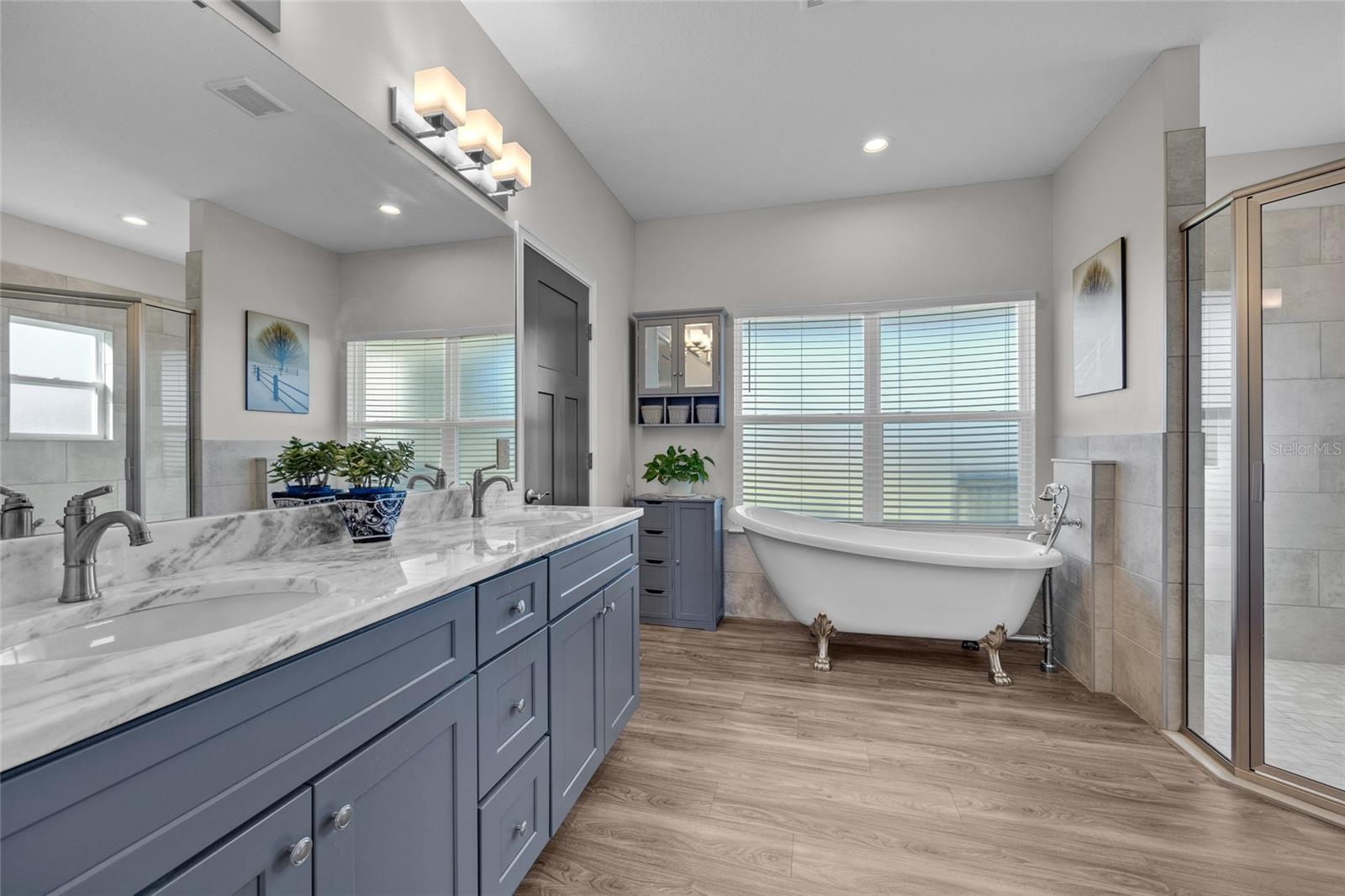 Image 17 of 39 For 10172 98th Path