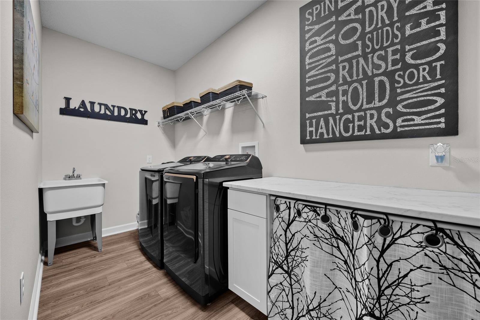 Image 25 of 39 For 10172 98th Path