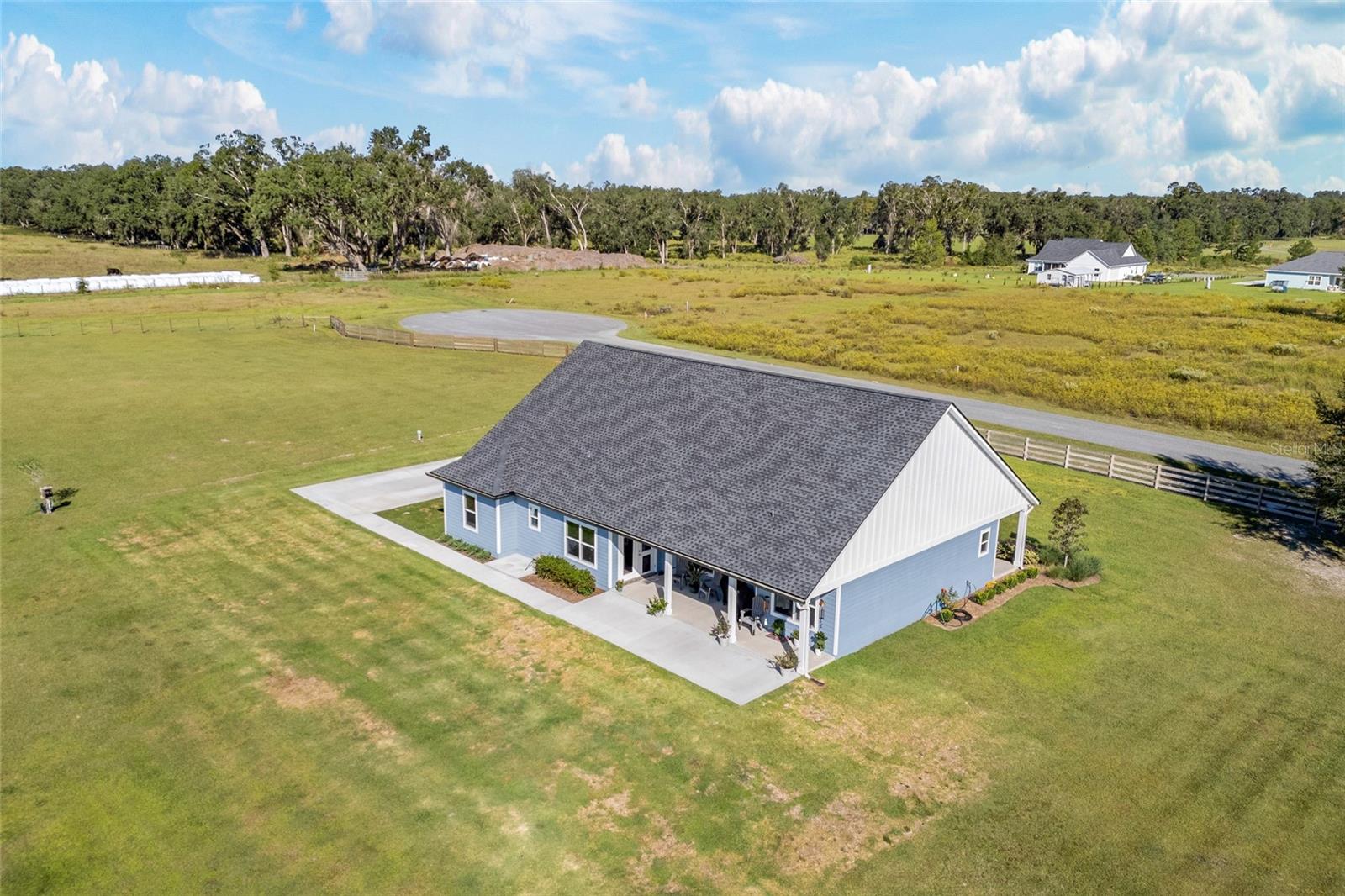 Image 34 of 39 For 10172 98th Path