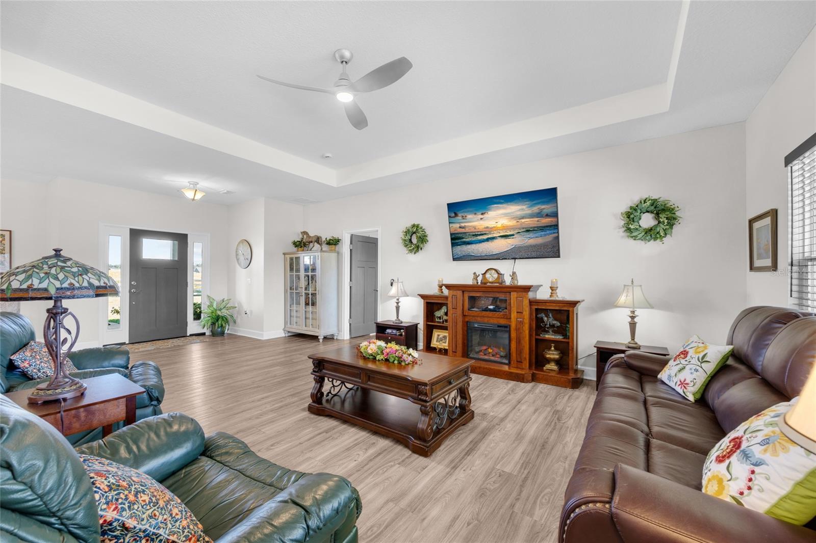 Image 7 of 39 For 10172 98th Path