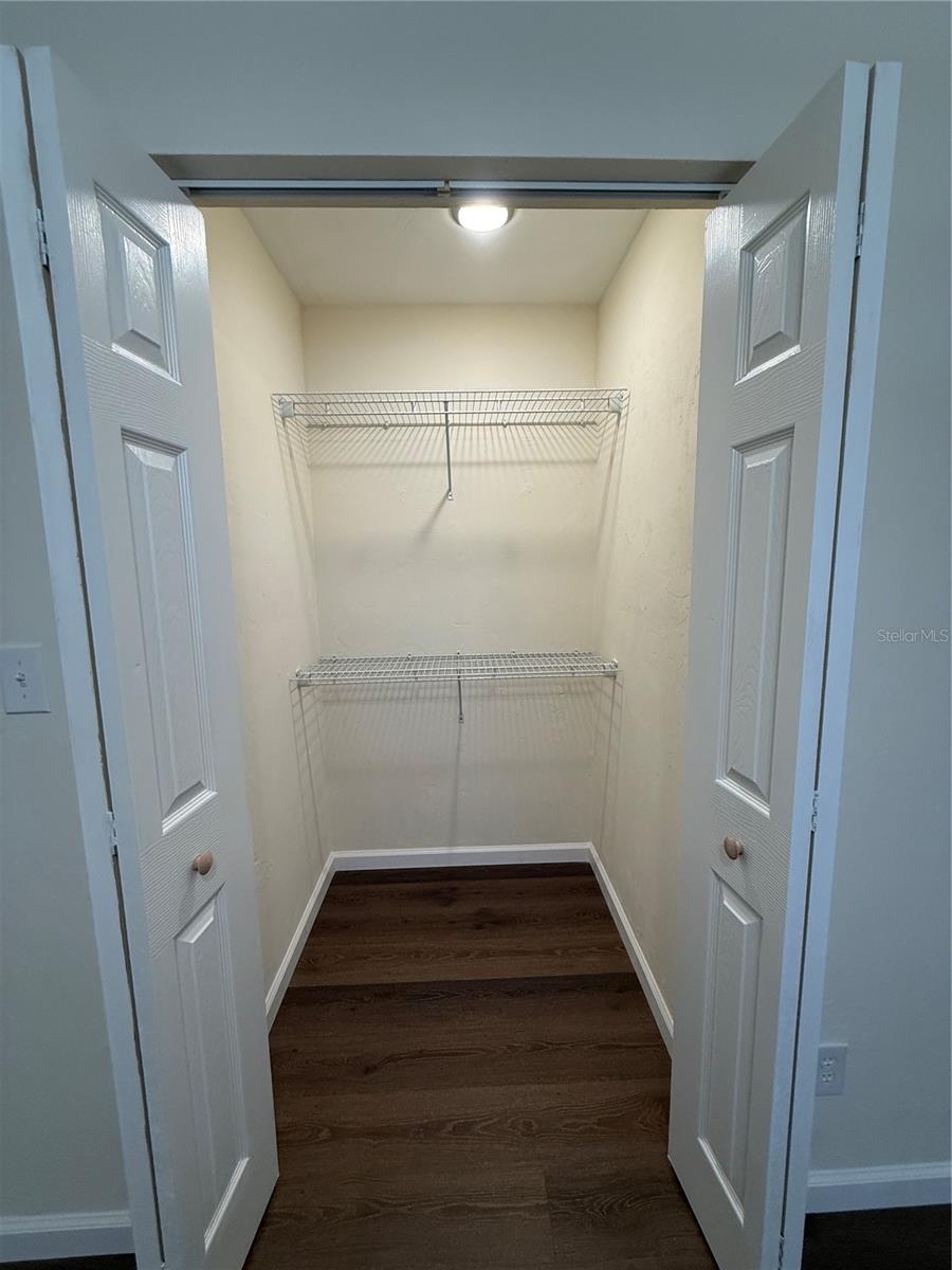 Image 23 of 35 For 914 59th Terrace B