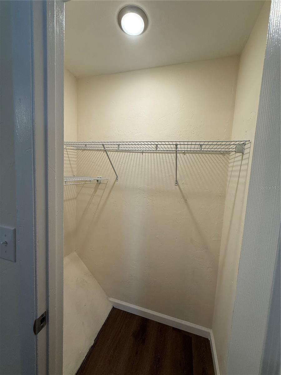 Image 31 of 35 For 914 59th Terrace B