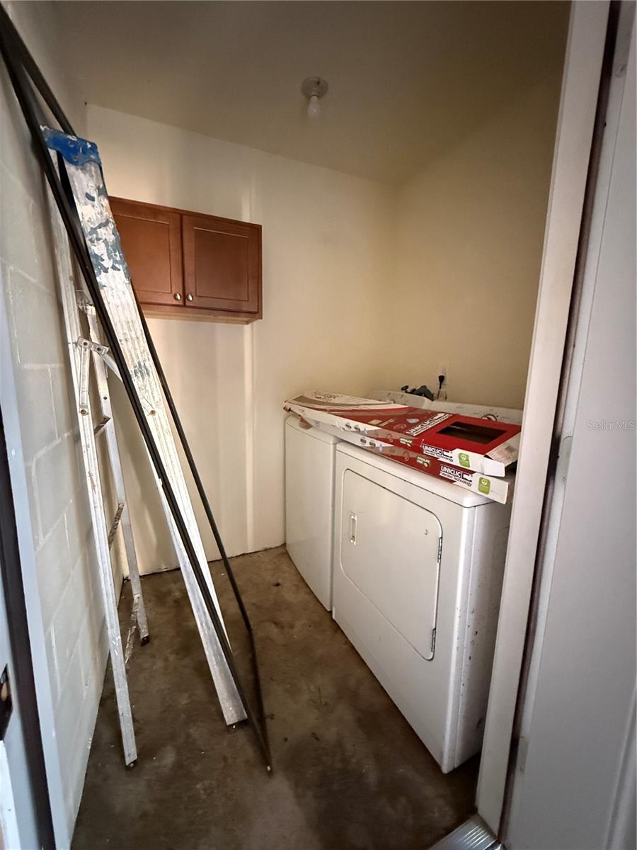 Image 33 of 35 For 914 59th Terrace B