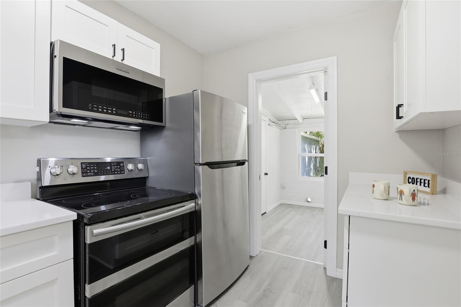 Image 11 of 22 For 301 6th Street