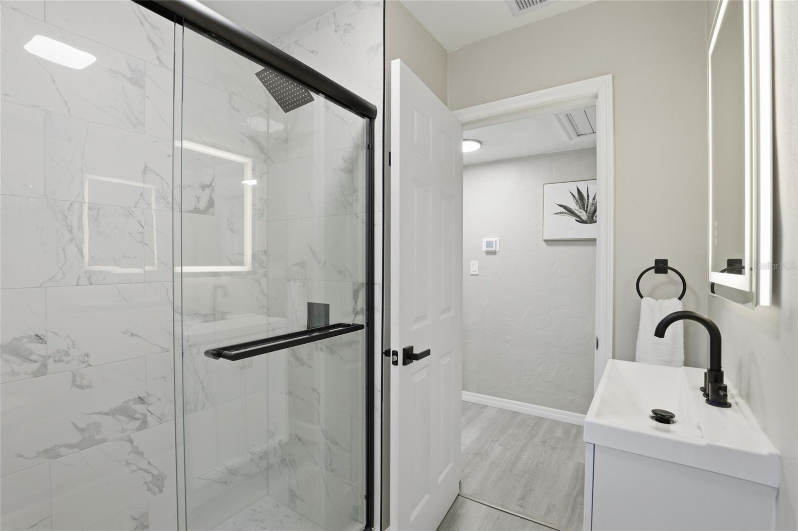 Image 12 of 22 For 301 6th Street