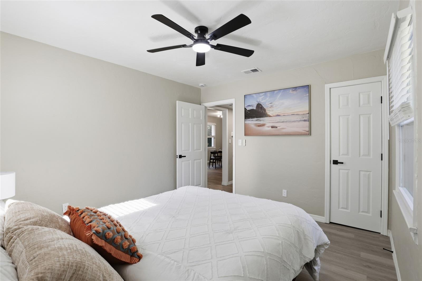 Image 15 of 22 For 301 6th Street