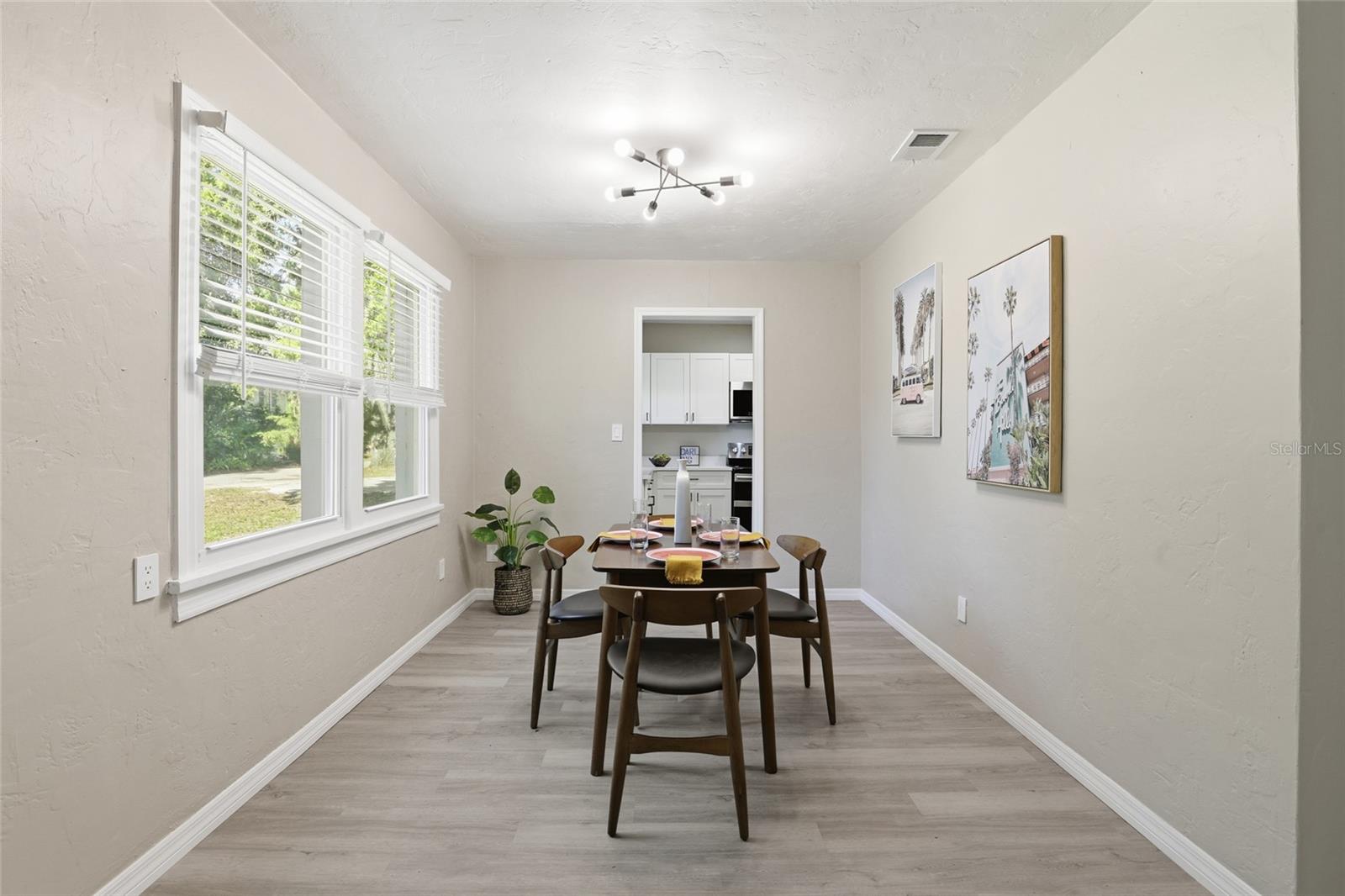 Image 8 of 22 For 301 6th Street