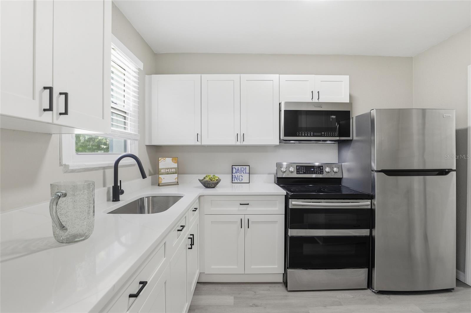 Image 9 of 22 For 301 6th Street