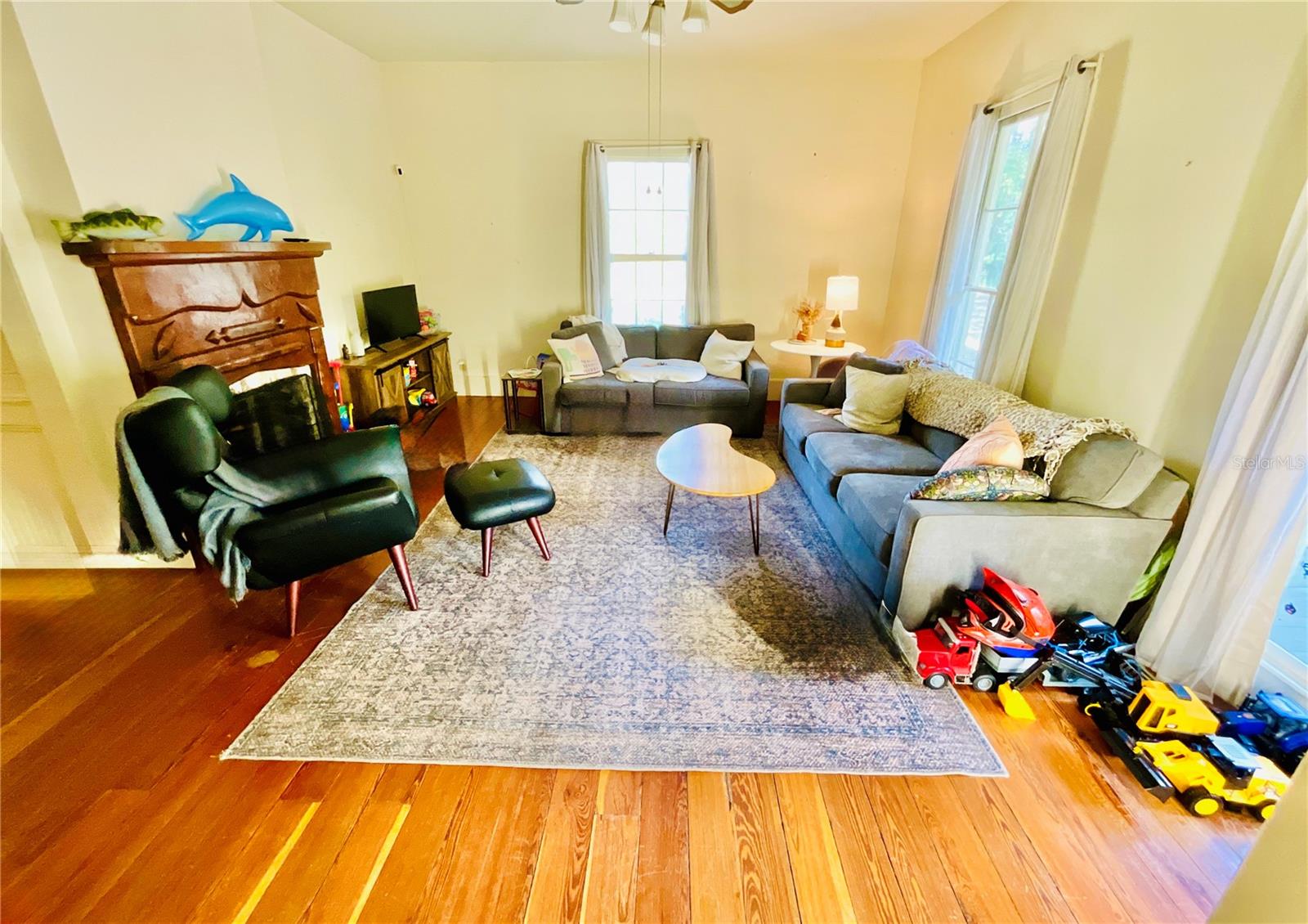 Image 14 of 57 For 5710 Trout Street