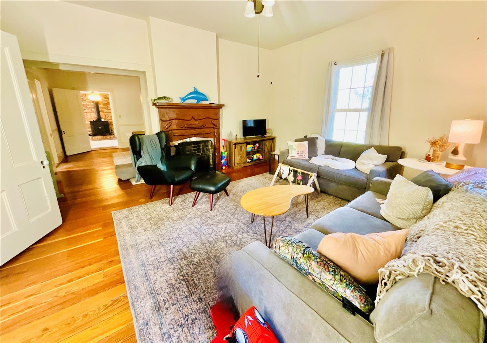 Image 16 of 57 For 5710 Trout Street