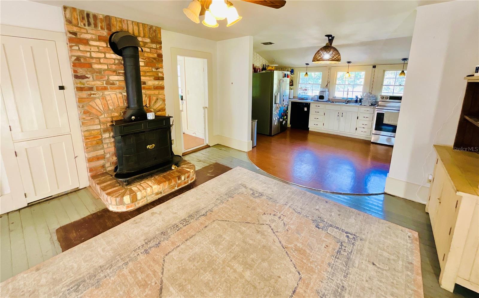 Image 19 of 57 For 5710 Trout Street