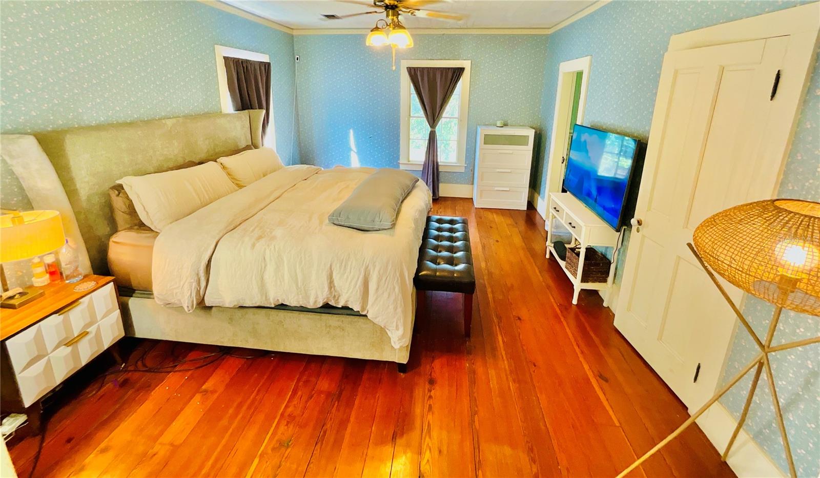 Image 25 of 57 For 5710 Trout Street