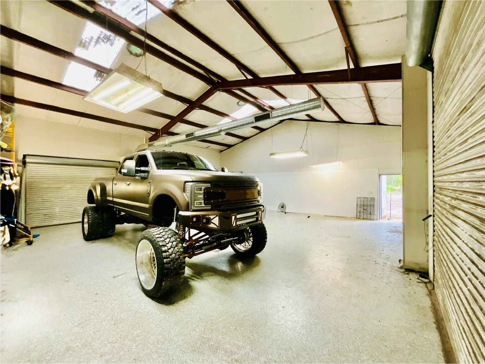 Image 40 of 57 For 5710 Trout Street