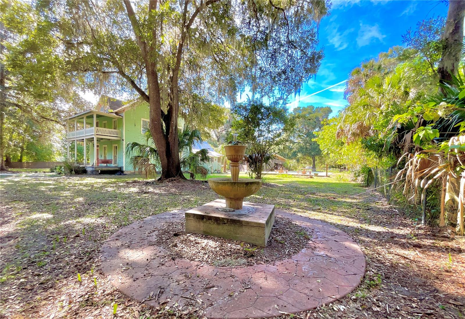 Image 5 of 57 For 5710 Trout Street