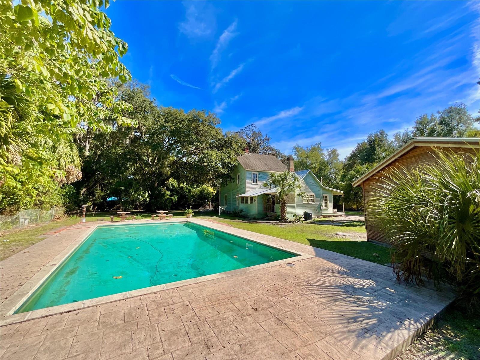 Image 7 of 57 For 5710 Trout Street