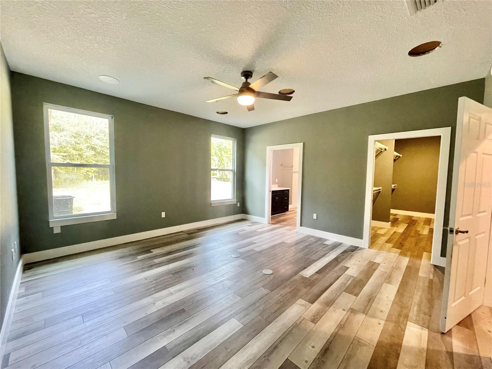 Image 11 of 56 For 10620 10th Terrace