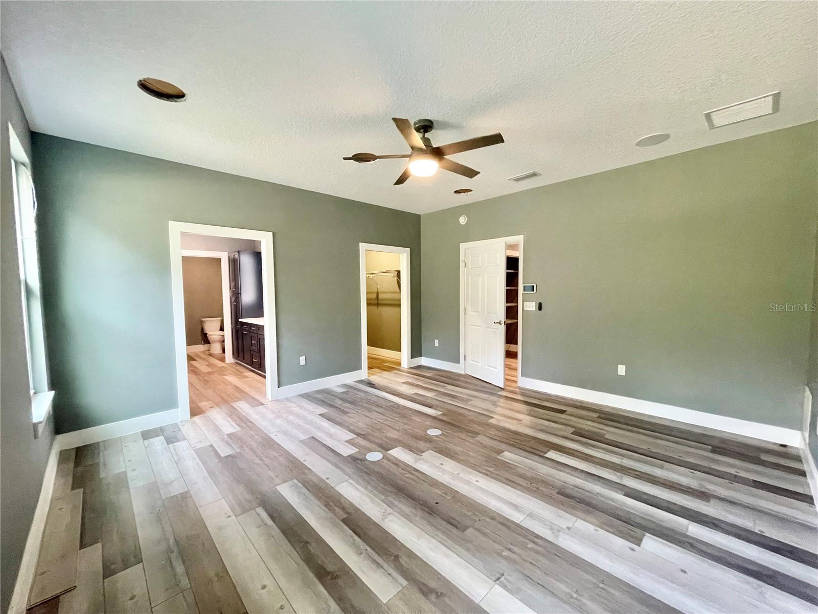 Image 13 of 56 For 10620 10th Terrace