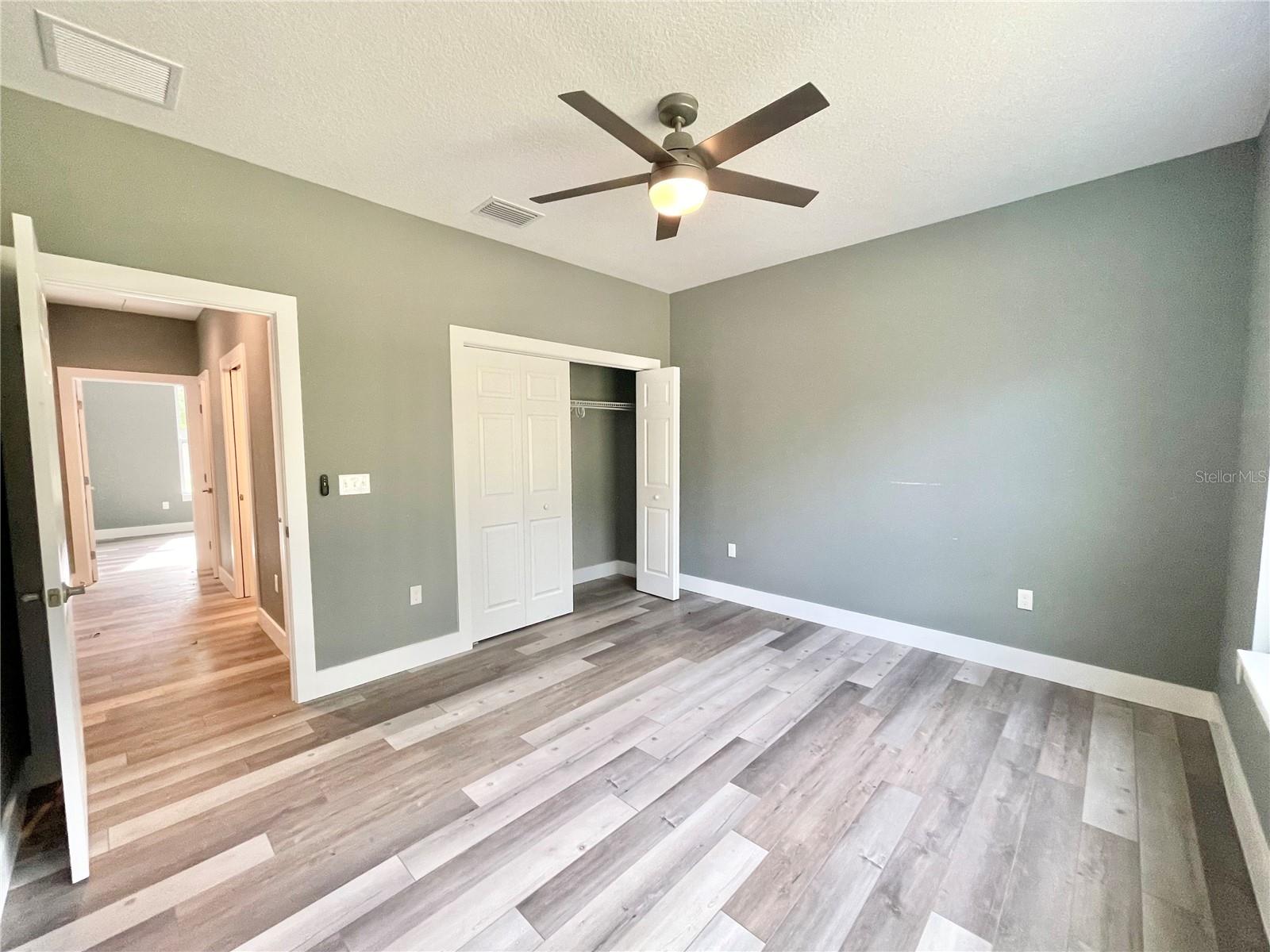 Image 22 of 56 For 10620 10th Terrace