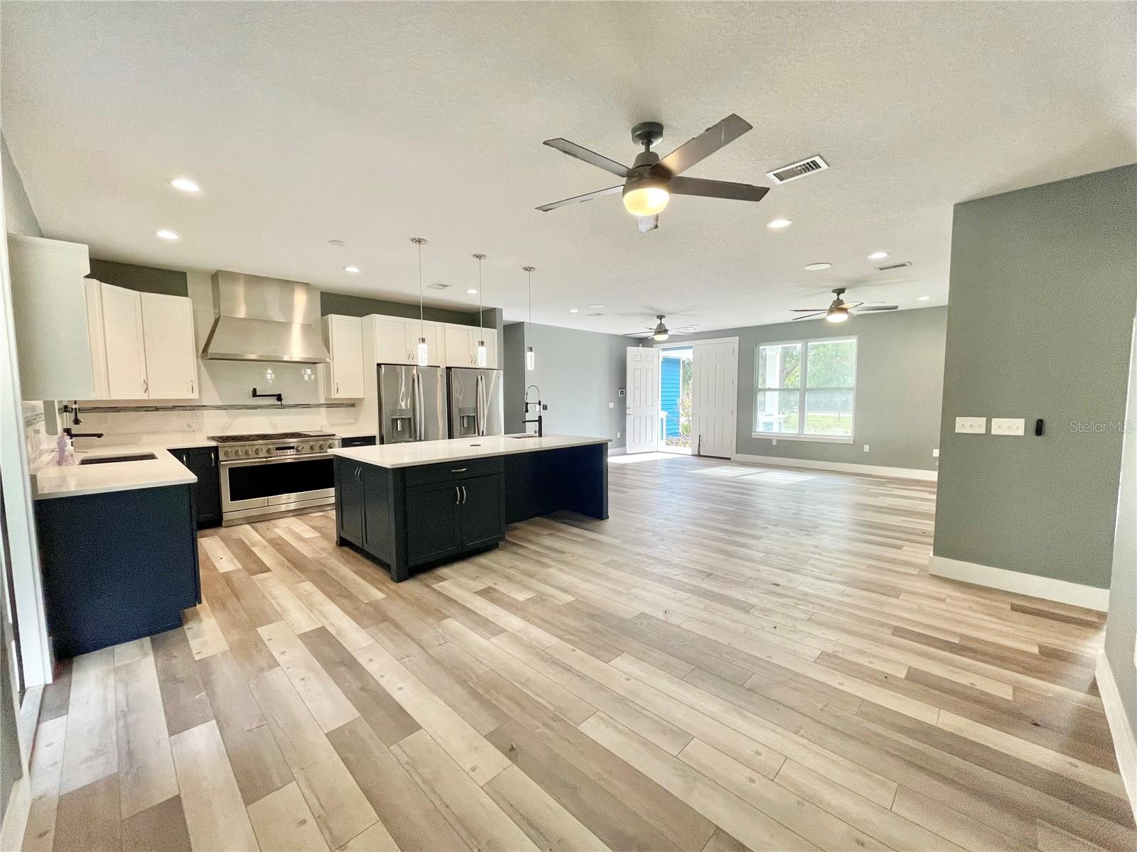 Image 8 of 56 For 10620 10th Terrace