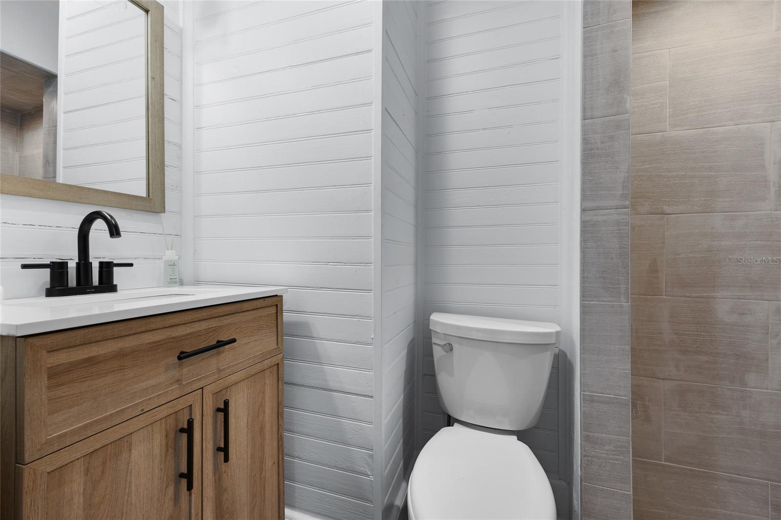 Image 23 of 39 For 18406 High Springs Main Street