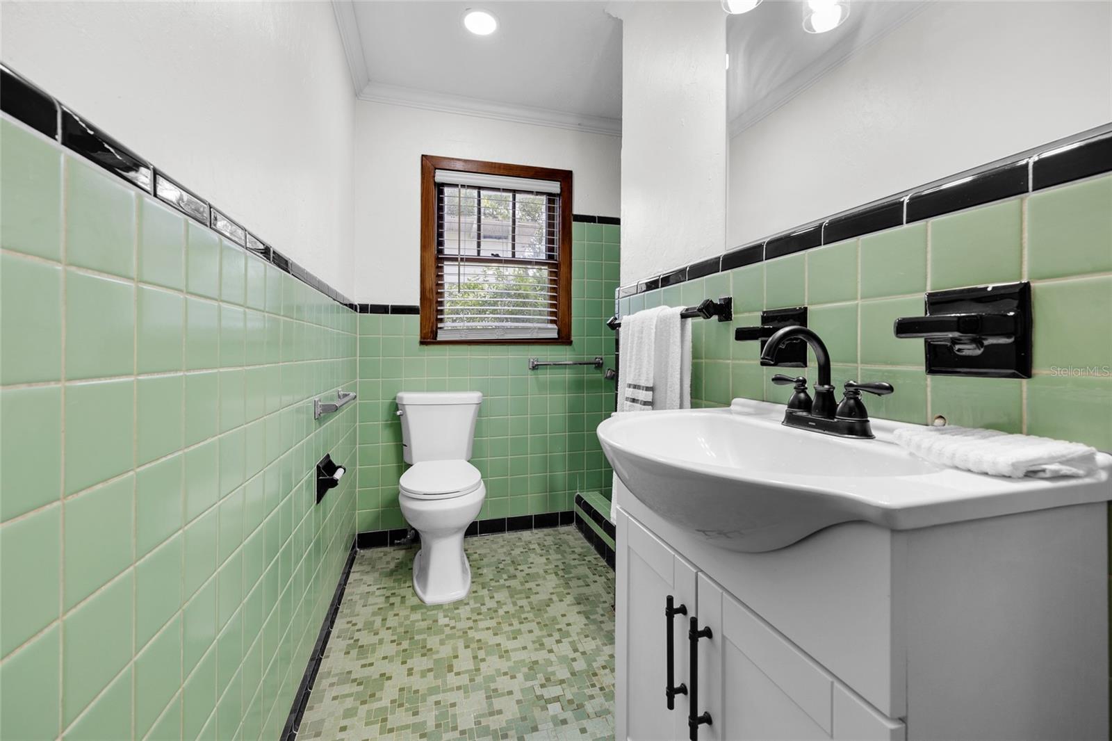 Image 28 of 39 For 18406 High Springs Main Street