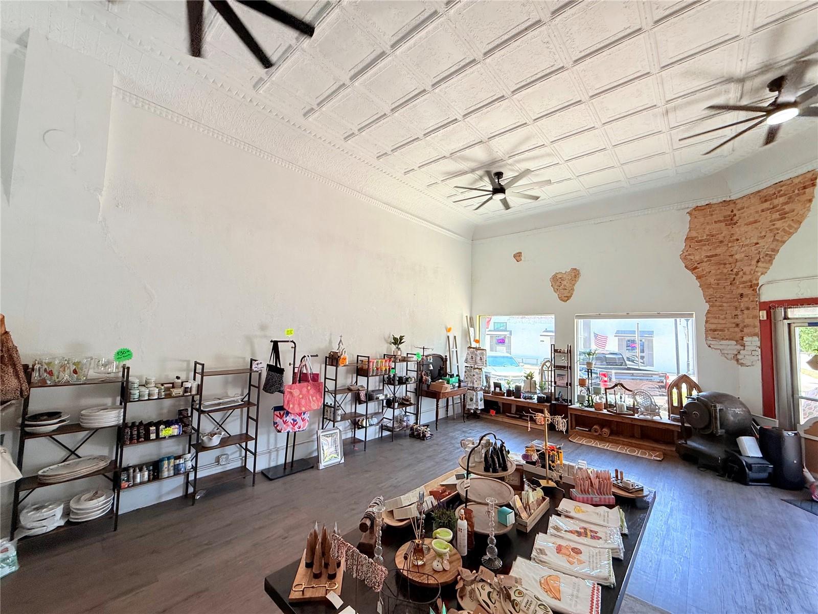 Image 4 of 6 For 14850 Main Street