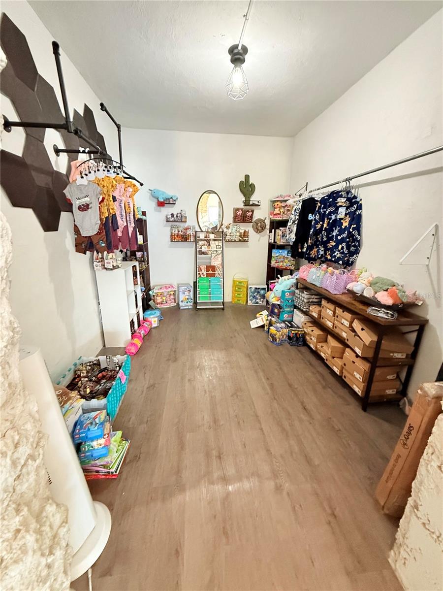 Image 5 of 6 For 14850 Main Street