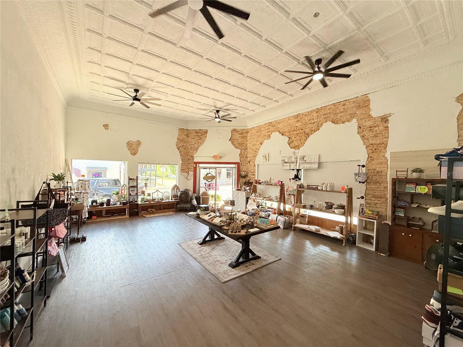 Image 6 of 6 For 14850 Main Street