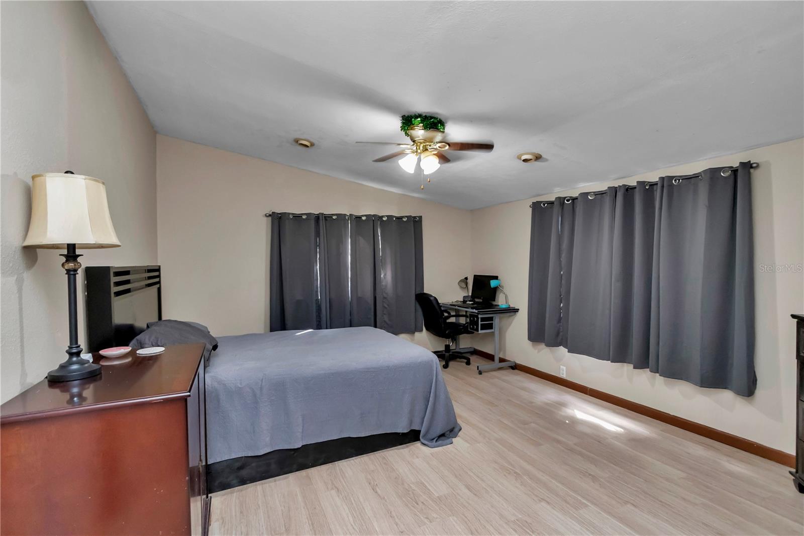 Image 25 of 49 For 14113 201st Terrace