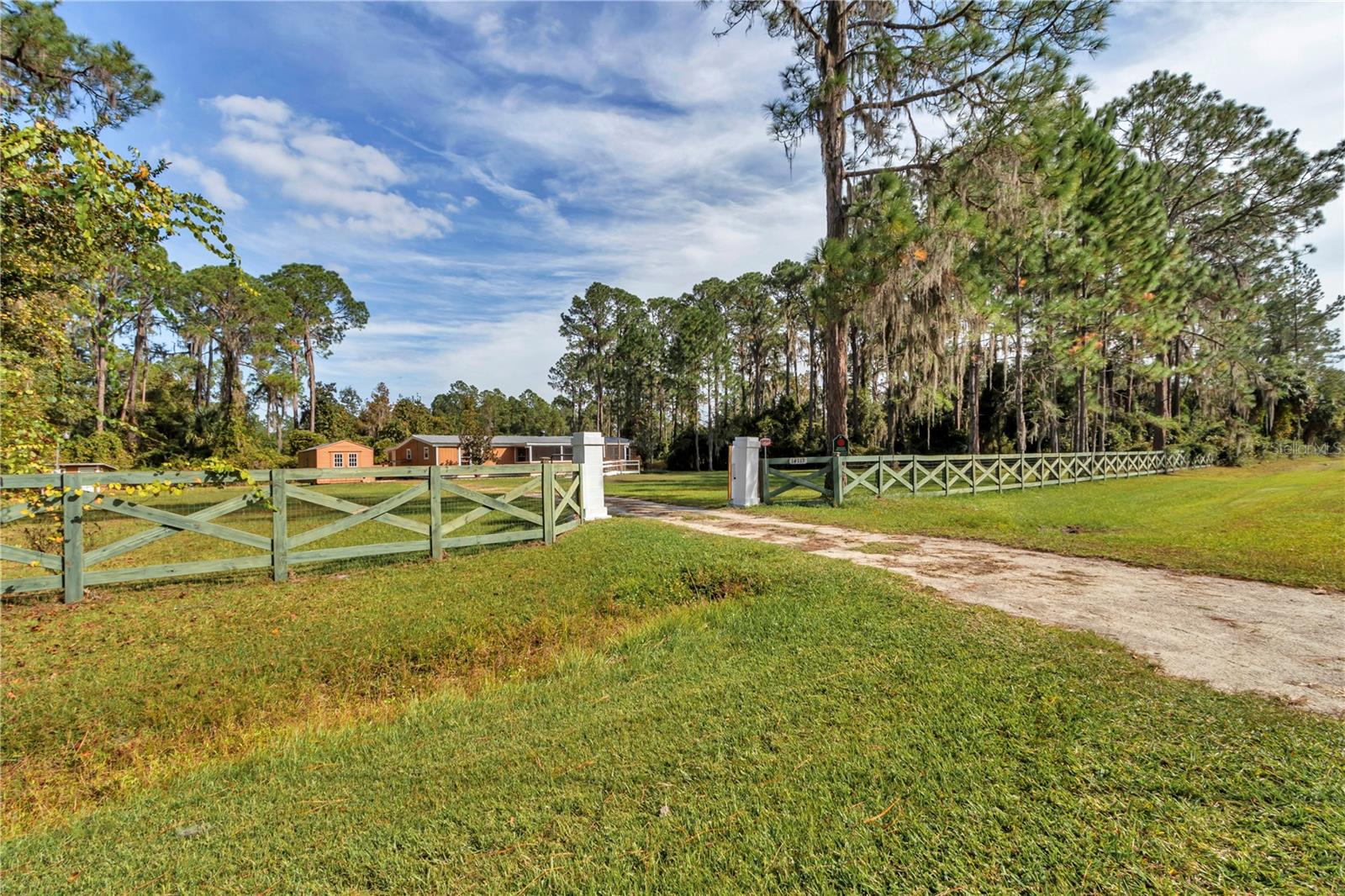 Image 32 of 49 For 14113 201st Terrace