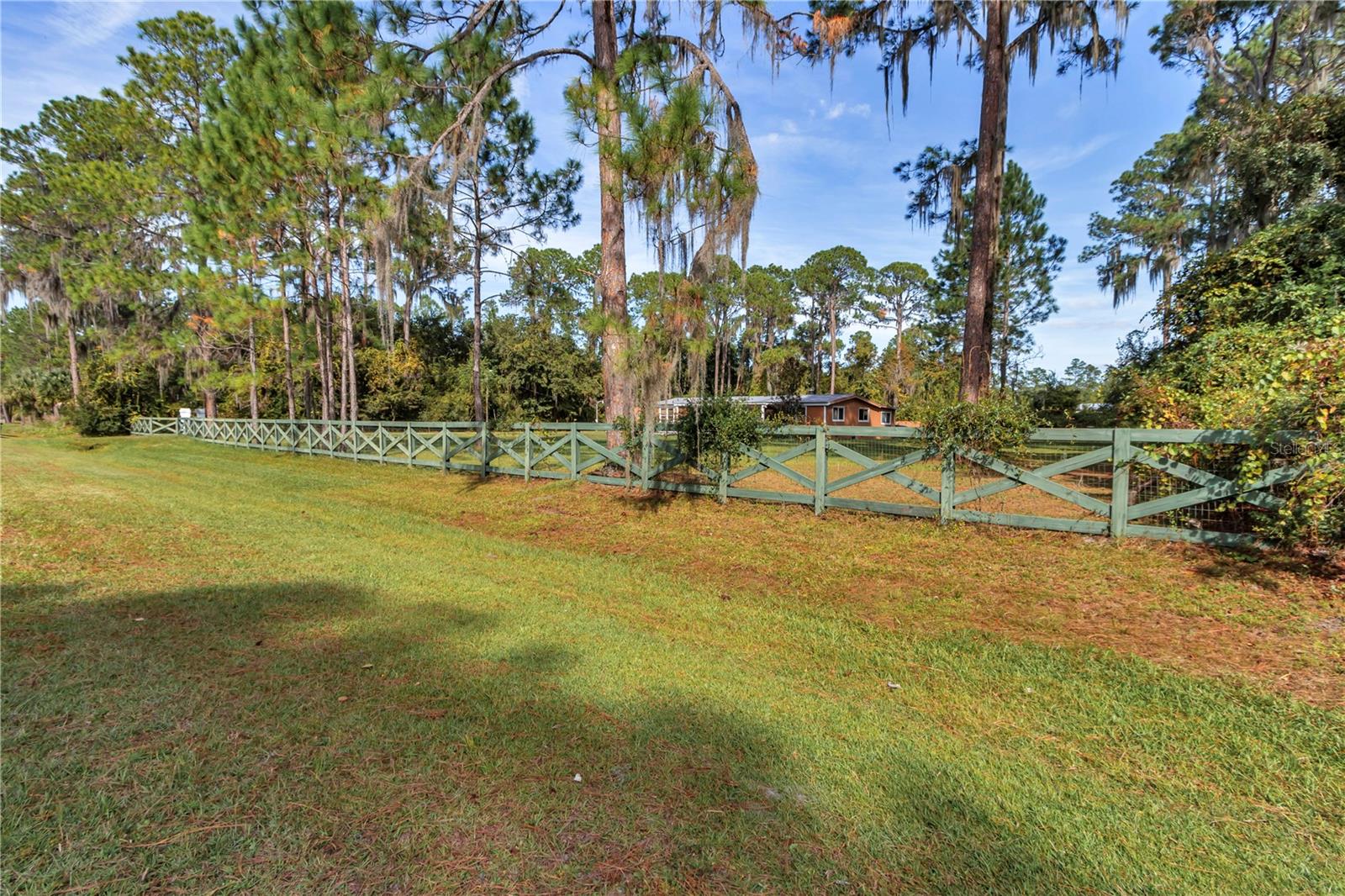 Image 33 of 49 For 14113 201st Terrace