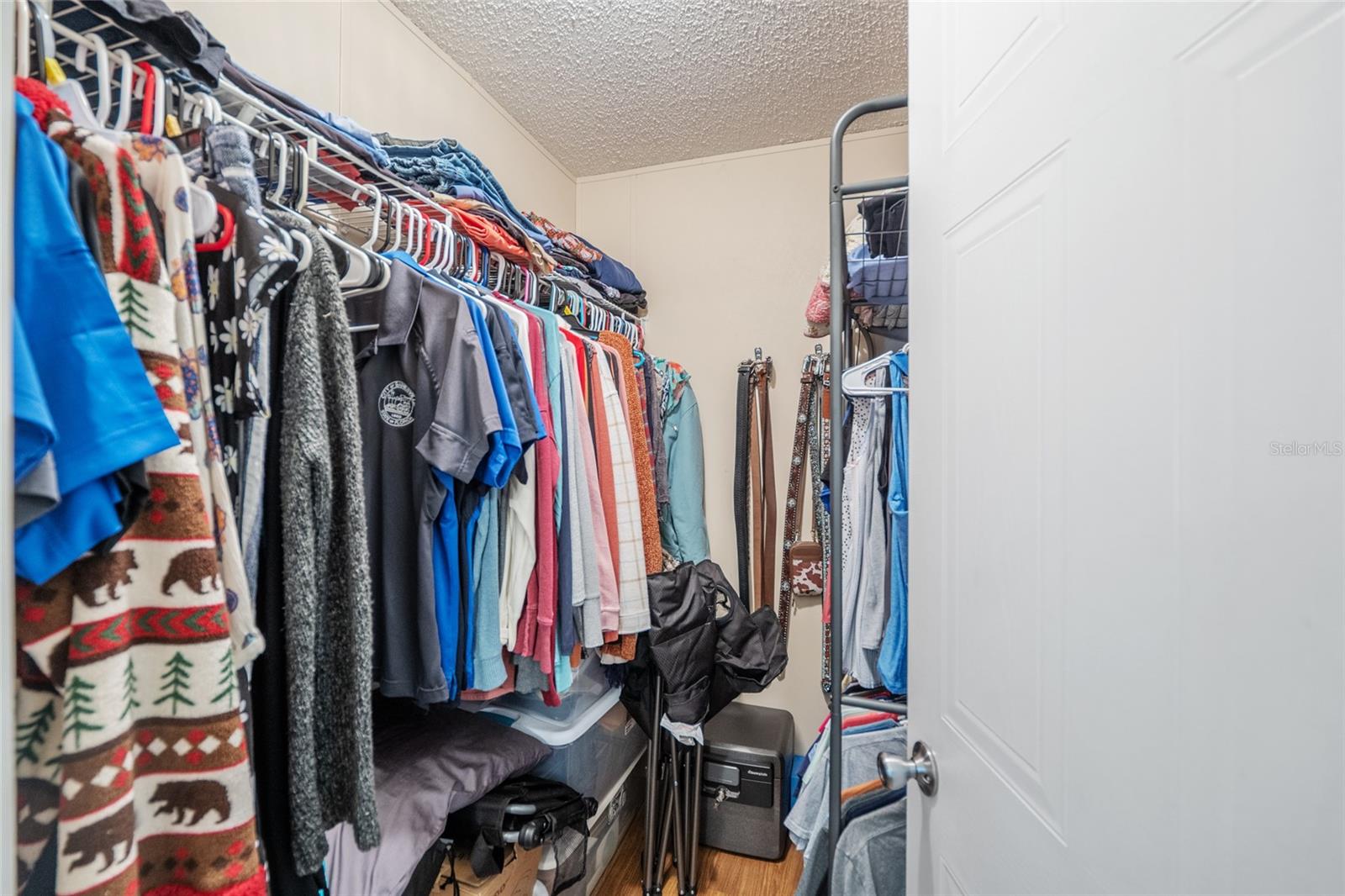 Image 26 of 57 For 760 Barney Street