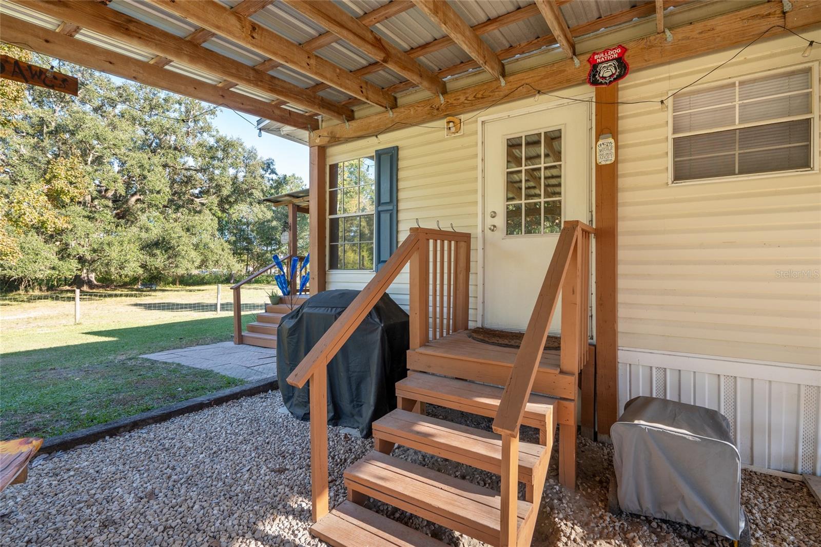 Image 30 of 57 For 760 Barney Street