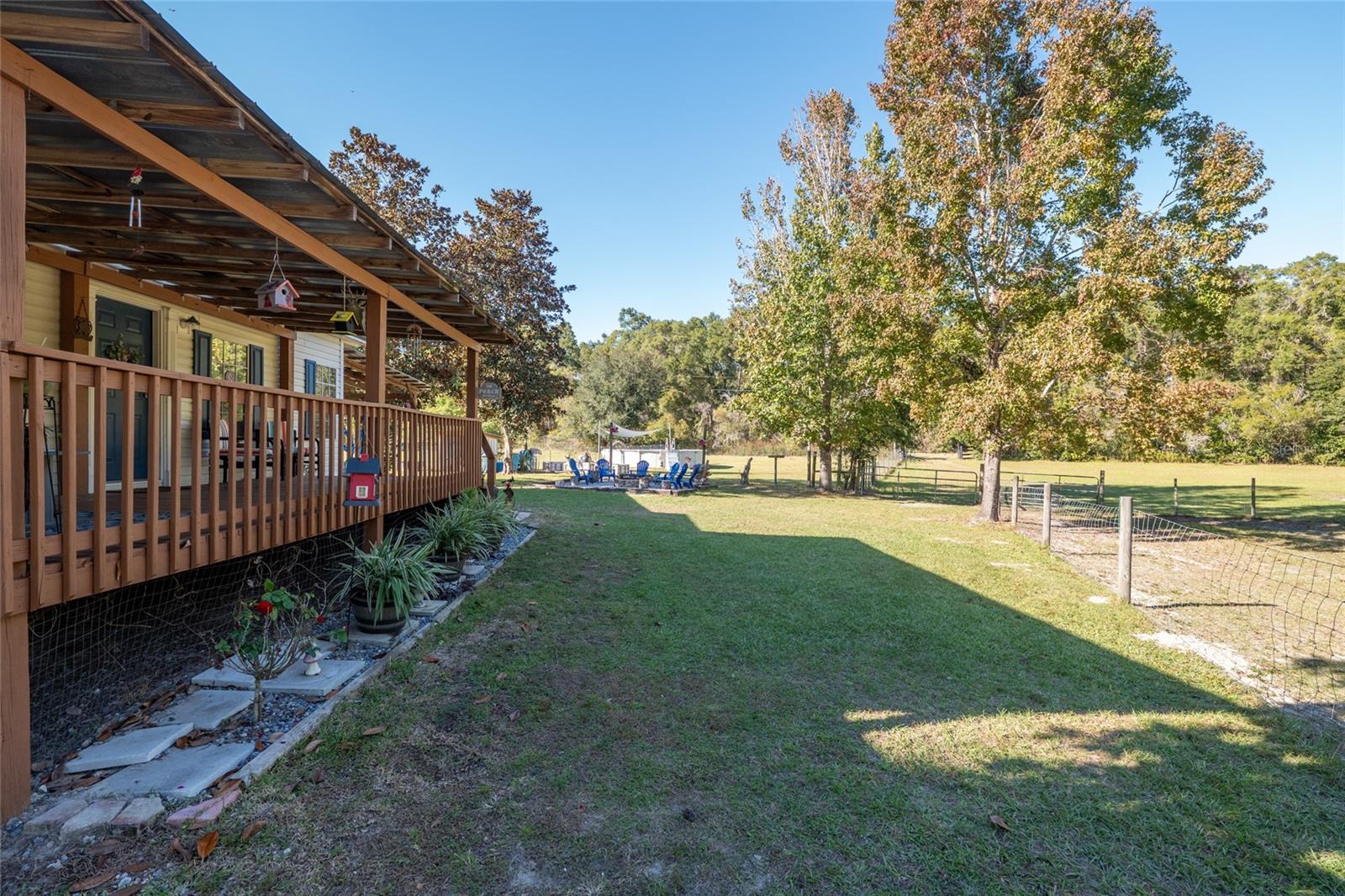 Image 4 of 57 For 760 Barney Street